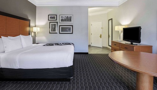Deluxe Room, 1 King Bed, Non Smoking