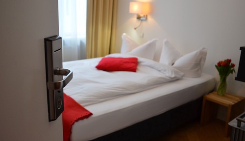 Classic Single Room, 1 Double Bed, Courtyard View