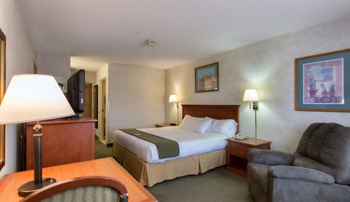 Standard Room, 1 King Bed