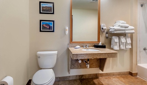 Suite, Multiple Beds, Accessible, Non Smoking