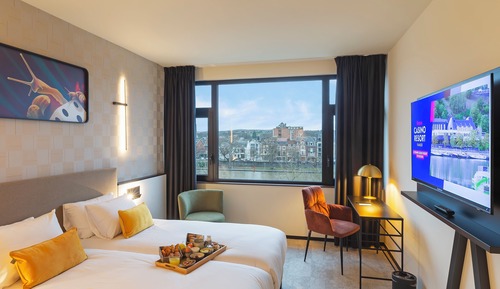 Classic Room, 2 Twin Beds, River View