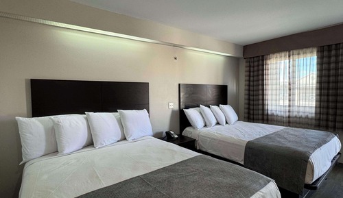 Standard Room, 2 Queen Beds, Non Smoking
