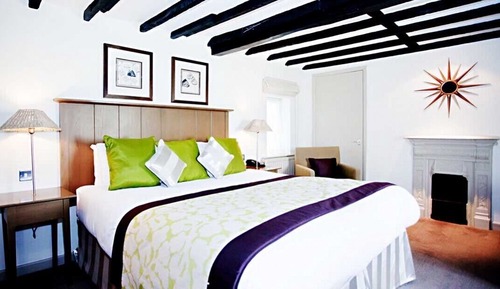 Cottage Double Room, River View