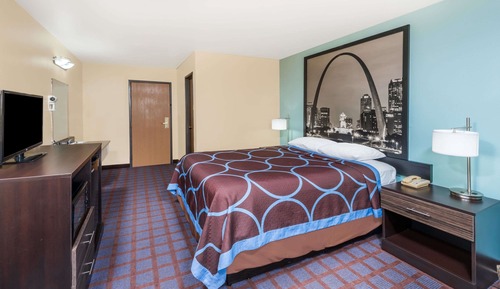 Standard Room, 1 Queen Bed