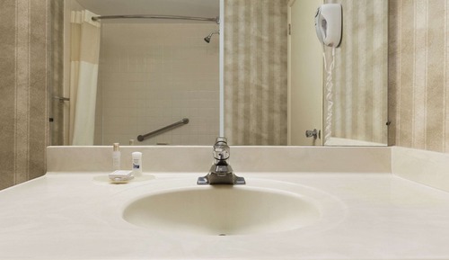 Studio Suite, 2 Queen Beds, Non Smoking (Non-Pet Friendly)