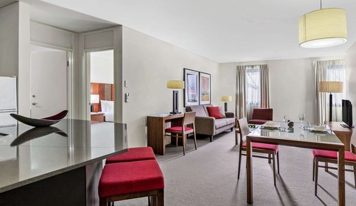 One Bedroom Apartment with King bed, balcony, non-smoking