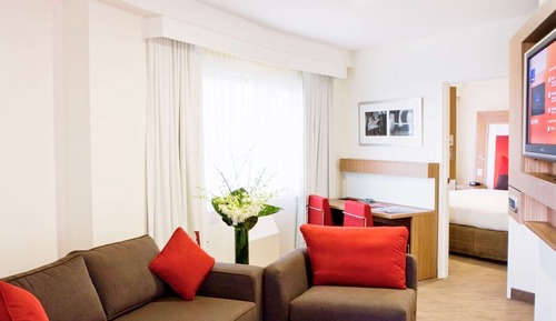 Superior Suite, 1 King Bed, Balcony