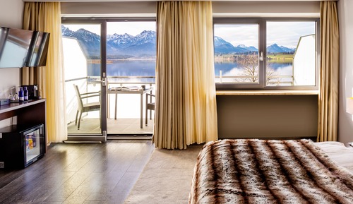 Deluxe Double Room, Lake View (20m²)