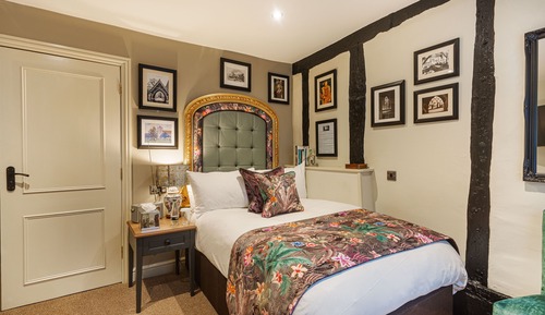 Classic Single Room