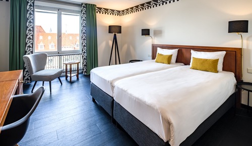 Standard Twin Room, City View