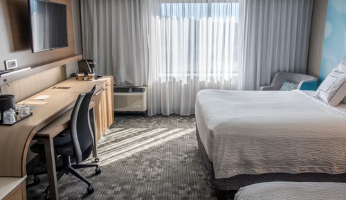 Room, 2 Queen Beds, Non Smoking (Hearing Accessible)