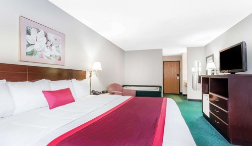 Deluxe Room, 1 King Bed, Non Smoking