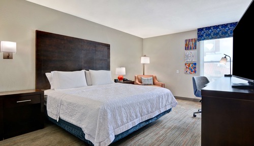 One king bed non smoking