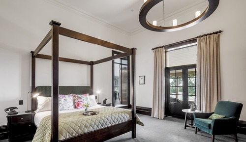 Conservatory Suite