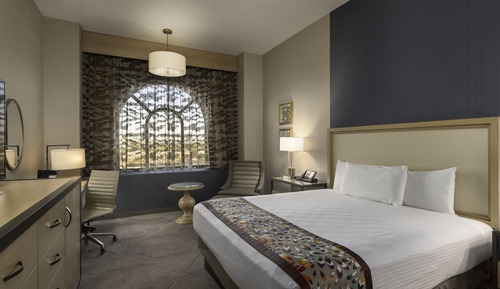 Deluxe Room, 1 King Bed, Non Smoking