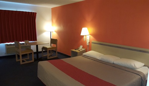 Basic Single Room, 1 King Bed