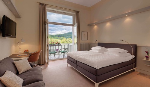 Deluxe Room, 1 Queen Bed, Balcony, River View