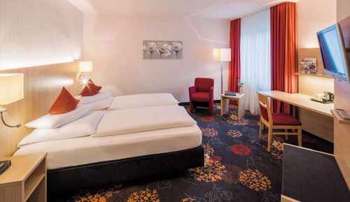 Comfort Room, 2 Twin Beds (Larger Room;Quiet Location)