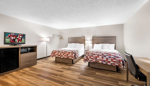 Deluxe Room, Non Smoking (2 Queen Beds and 1 Double Bed)