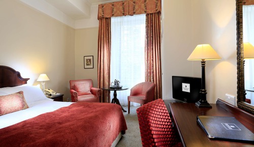 Standard Room, 1 King Bed