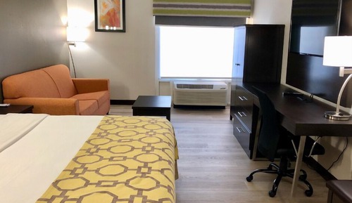 Studio Suite, 1 King Bed, Non Smoking
