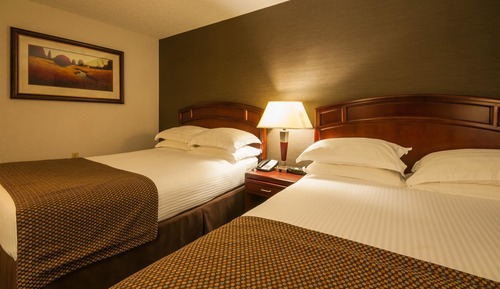 Standard Room, 2 Queen Beds, Non Smoking, Refrigerator & Microwave (Walk-in Shower)