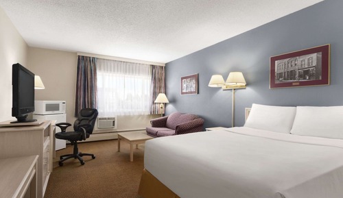 Standard Room, 1 Queen Bed with Sofa bed, Non Smoking