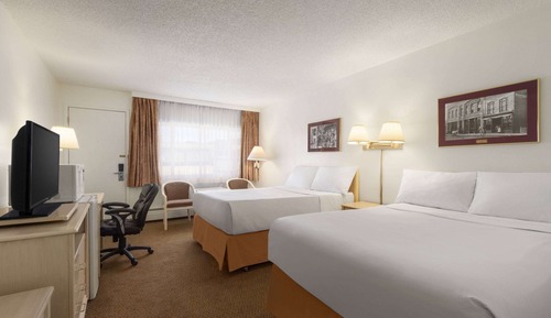 Room, 2 Queen Beds, Non Smoking