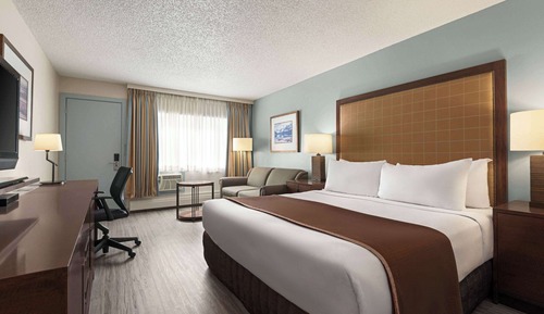 Room, 1 King Bed, Accessible, Non Smoking (Mobility)