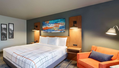Room, 1 King Bed, Non Smoking