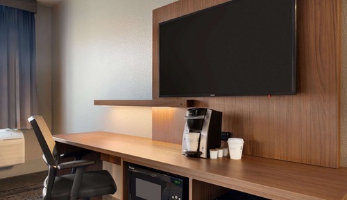 Studio Suite, 1 King Bed, Accessible, Non Smoking (Mobility)