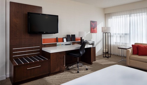 Deluxe Room, 1 King Bed with Sofa bed
