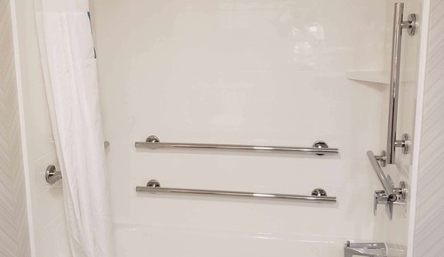 Room, 1 Queen Bed, Accessible, Bathtub
