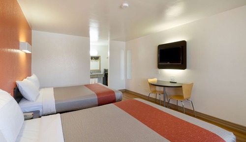 Standard Room, 2 Queen Beds, Non Smoking