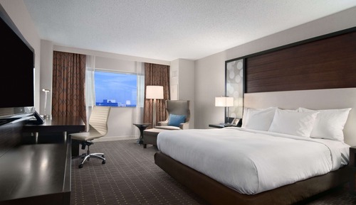 1 King Bed Executive Floor