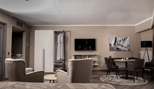 Panoramic Suite