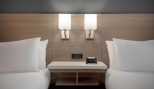 Suite, 1 Bedroom, Non Smoking (2 King Beds, Courtyard View)