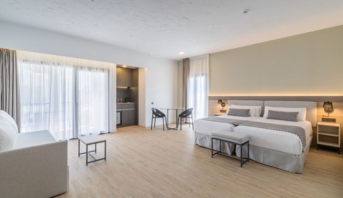Deluxe Room (Superior 2+1)