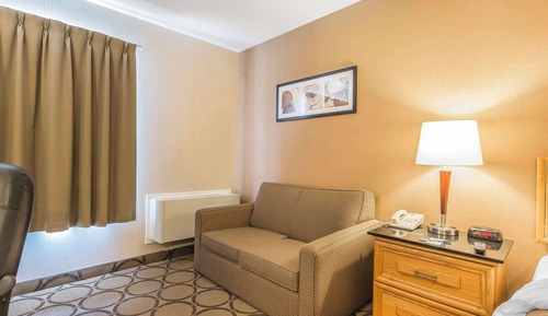 Superior Room, 1 Queen Bed, Non Smoking, Ground Floor