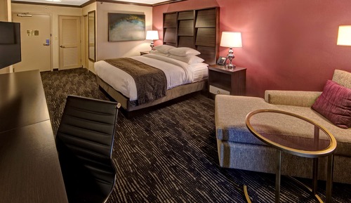 Room, 1 King Bed, Accessible (Mobility, Roll-in Shower)