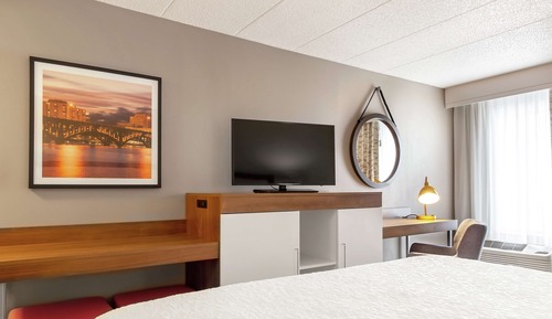 Room, 1 King Bed (Study)