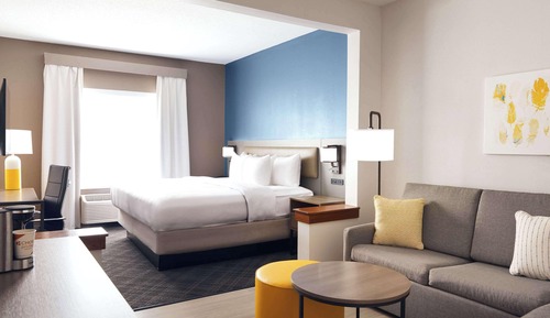 1 King Bed - Accessible