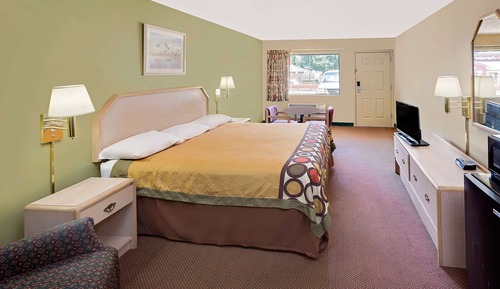Studio Suite, 1 King Bed, Non Smoking
