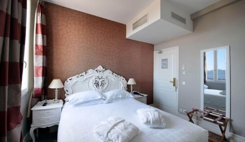 Traditional Room