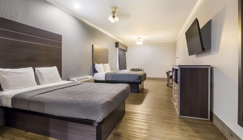 Room, 2 Queen Beds