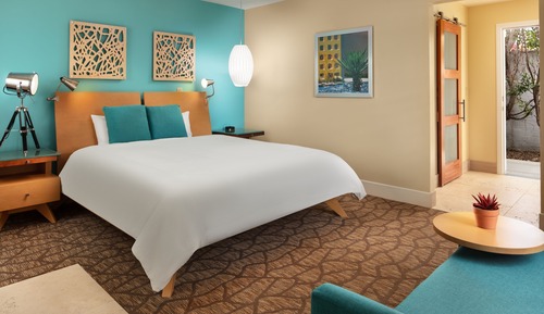 Classic Room, 1 King Bed