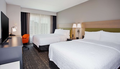 Room, 2 Queen Beds, Accessible, Bathtub (Mobility & Hearing)