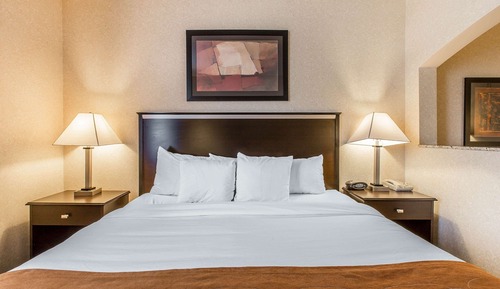 Suite, 1 King Bed, Non Smoking