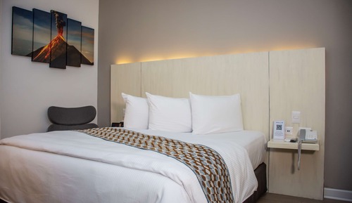 Superior Room, 1 Queen Bed, Non Smoking