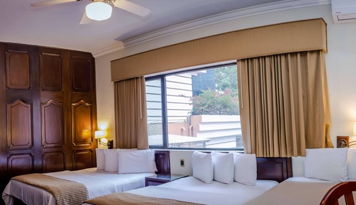 Standard Room, Multiple Beds, Smoking